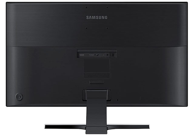 Il monitor Samsung U28E570D con pannello 4K