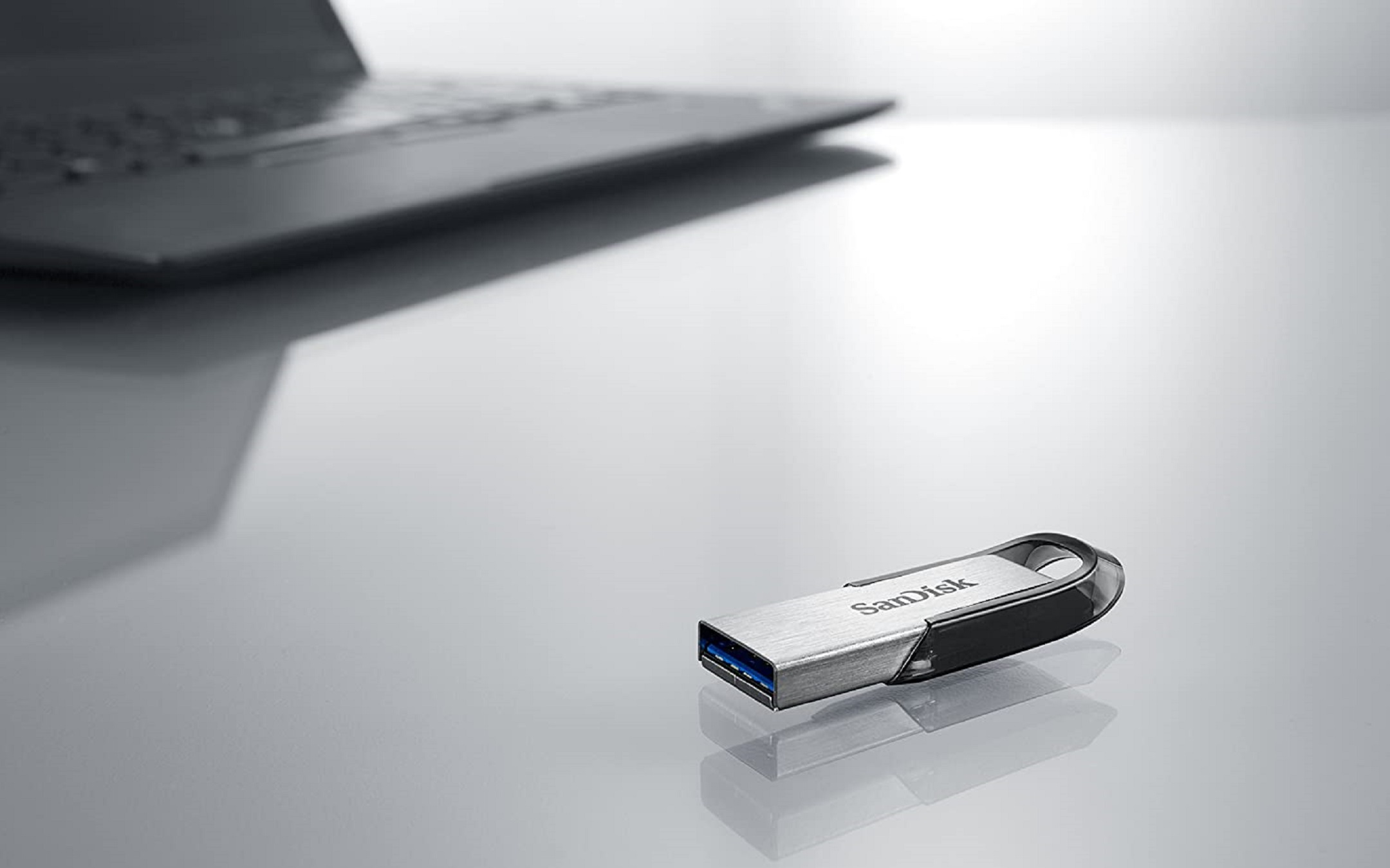Sandisk Ultra Flair da 128 GB: sconto del 62% (solo 22€)