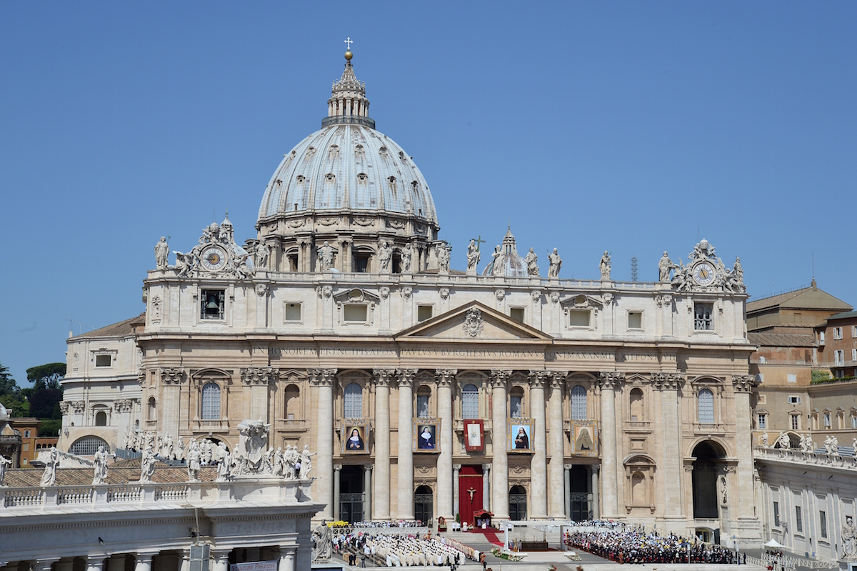 Vaticano, nuove leggi contro le violenze sessuali