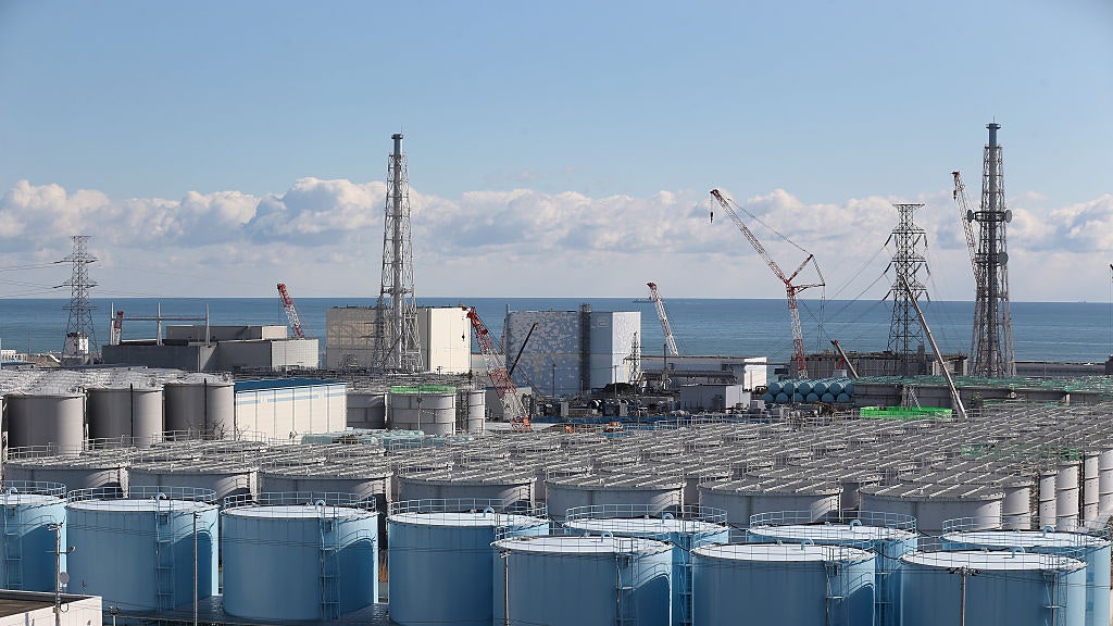 Fukushima, il piano per smaltire le acque contaminate deve essere rivisto