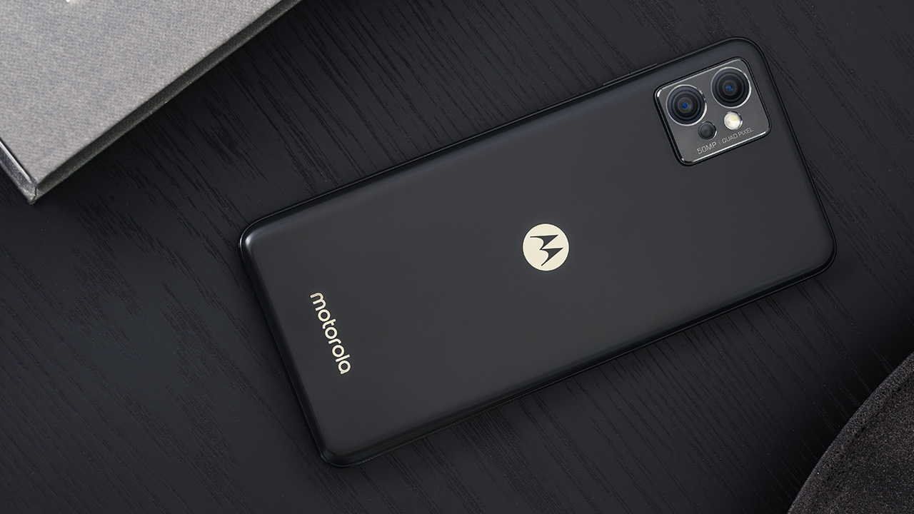 Le offerte Motorola moto da non perdere: -200 euro su edge 30 e G32 a meno di 180 euro