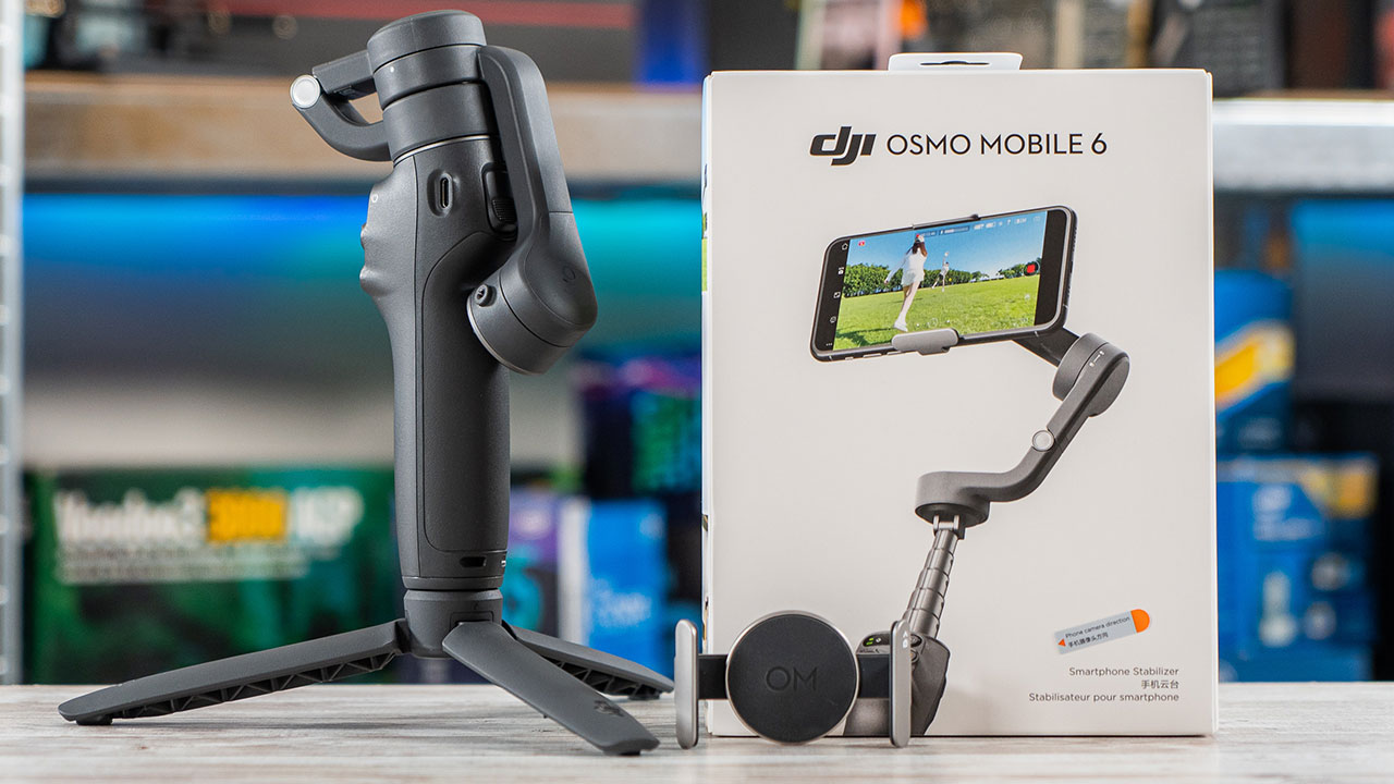 DJI Osmo Mobile 6: ergonomia migliorata per la gimbal per smartphone