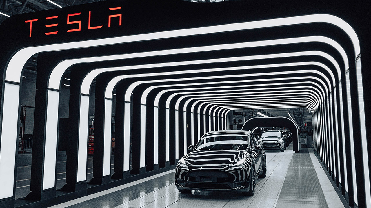 La Tesla GigaBerlin si espande: 100 ettari per stazione ferroviaria e logistica