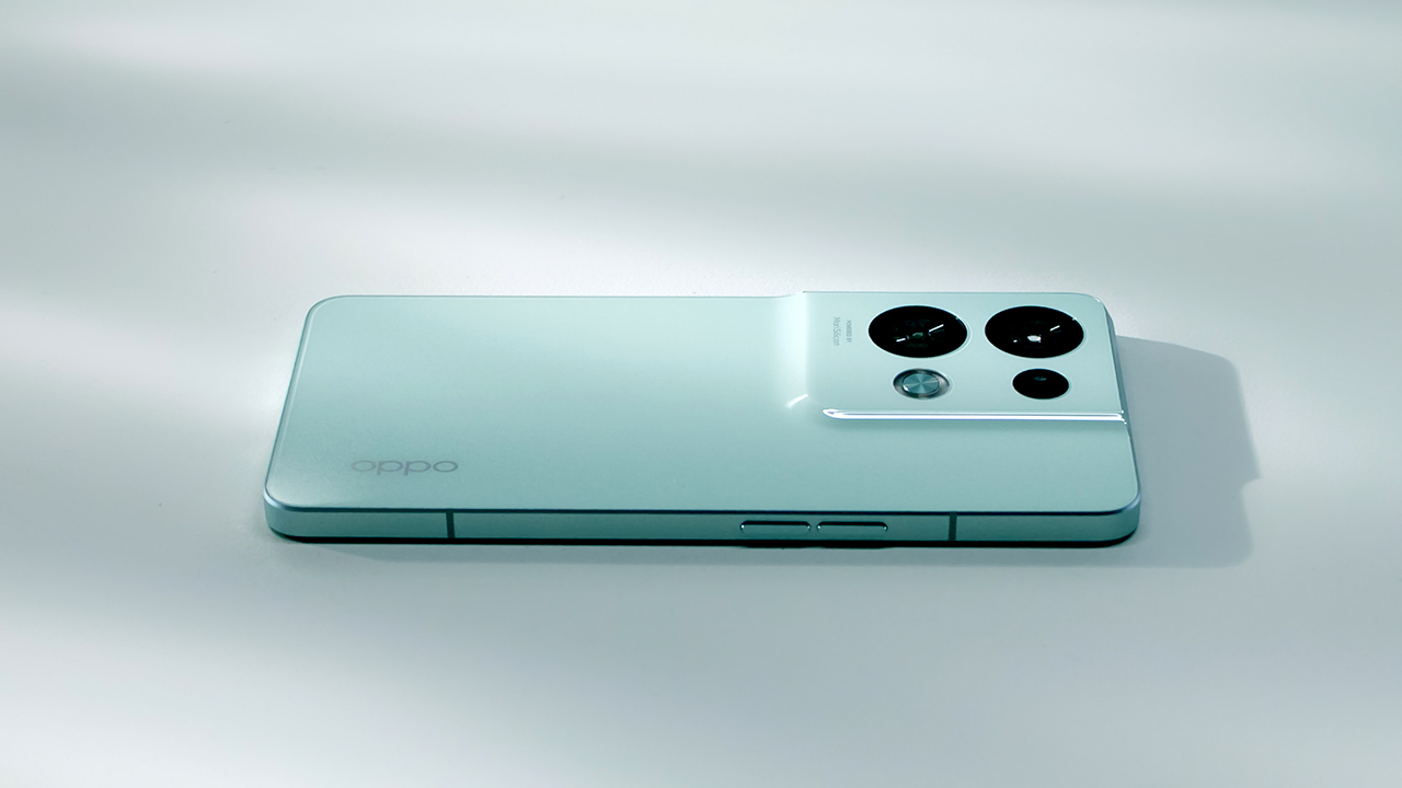 OPPO Reno8 Pro 5G: design e batteria, due tratti distintivi di uno tra gli smartphone più belli del momento