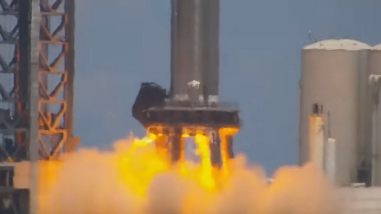 SpaceX accende più motori su Super Heavy di Starship per la prima volta