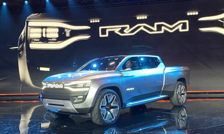 RAM Revolution, vi mostriamo dal vivo il primo pick-up elettrico di RAM | CES 2023