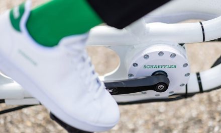 Schaeffler e Heinzmann consegnano le prime e-bike ibride seriali senza catena o cinghia