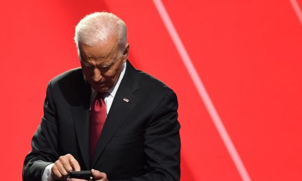 Spyware, Biden vuole frenare l’industria