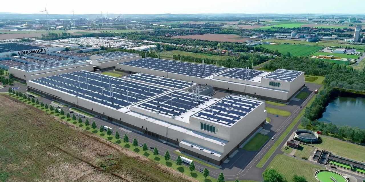 Volkswagen: via alla costruzione di una fabbrica di batterie in Canada