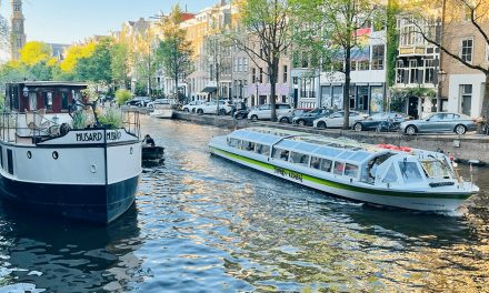 Vattenfall e Stromma elettrificano le navi turistiche di Amsterdam