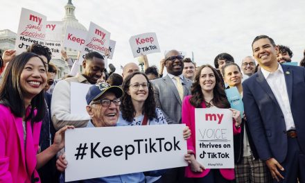 TikTok paga gli influencer per scioperare