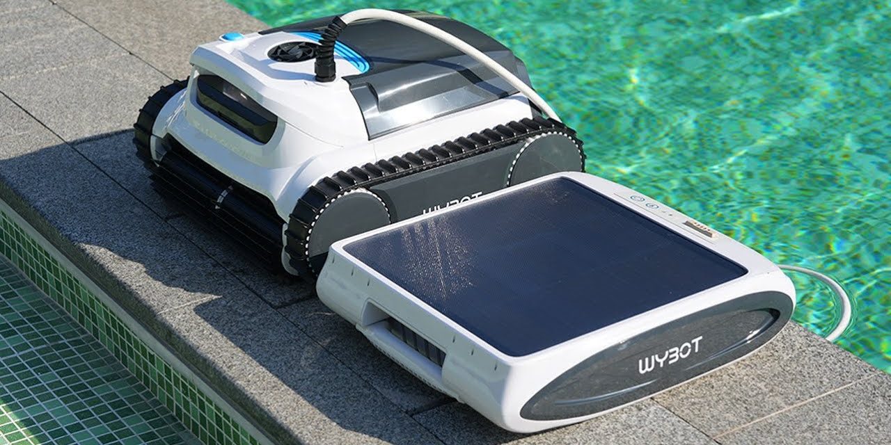 Il robot da piscina che si ricarica con un pannello solare galleggiante
| Wired Italia