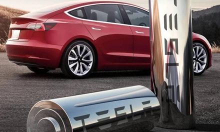 Tesla mostra il degrado delle batterie: perso il 12% dopo 320.000 km