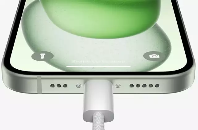 La porta USB-C su iPhone 15