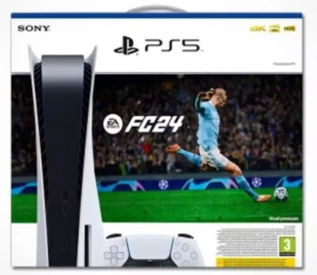 Il bundle con la console PS5 Standard Edition e il gioco EA SPORTS FC 24