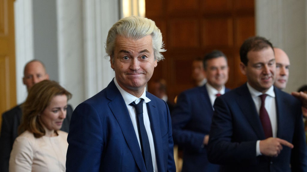 Geert Wilders, chi è il leader del partito di estrema destra più votato nei Paesi Bassi