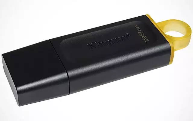 Il design della pendrive USB 3.2 Gen 1 da 128 GB della serie Kingston DataTraveler Exodia DTX