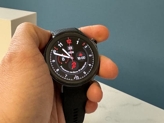 Recensione OnePlus Watch 2 smartwatch: prezzo, caratteristiche, impressioni