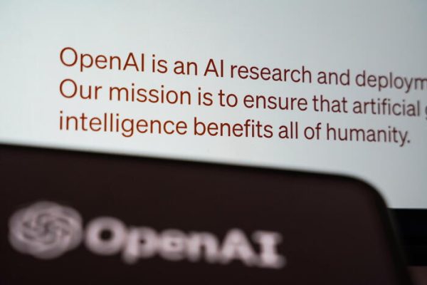 OpenAI e News Corp stringono un accordo per l’addestramento di Intelligenza Artificiale su articoli: Future Tech