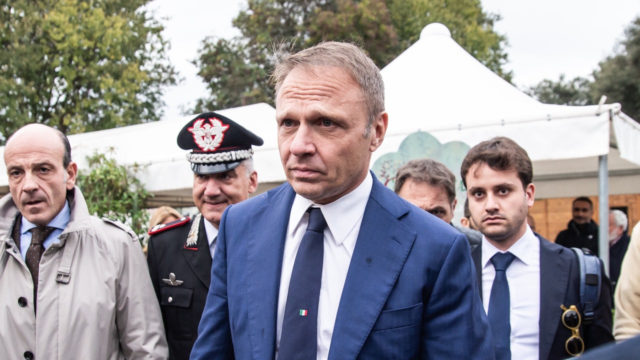 Dedicata a te, come il governo vuole rinnovare la carta di aiuti economici