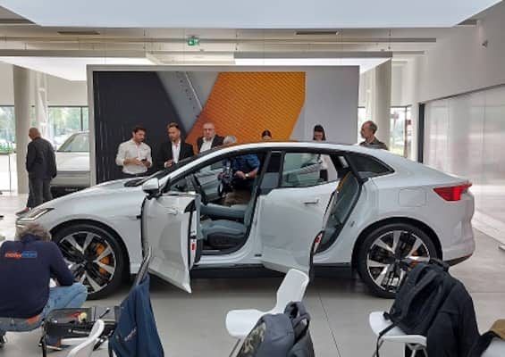 Polestar 4, il SUV coupé già pronto per il futuro. FOTO