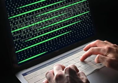 Attacchi informatici, nel 2023 bloccate 45 milioni di email ad alto rischio: il report