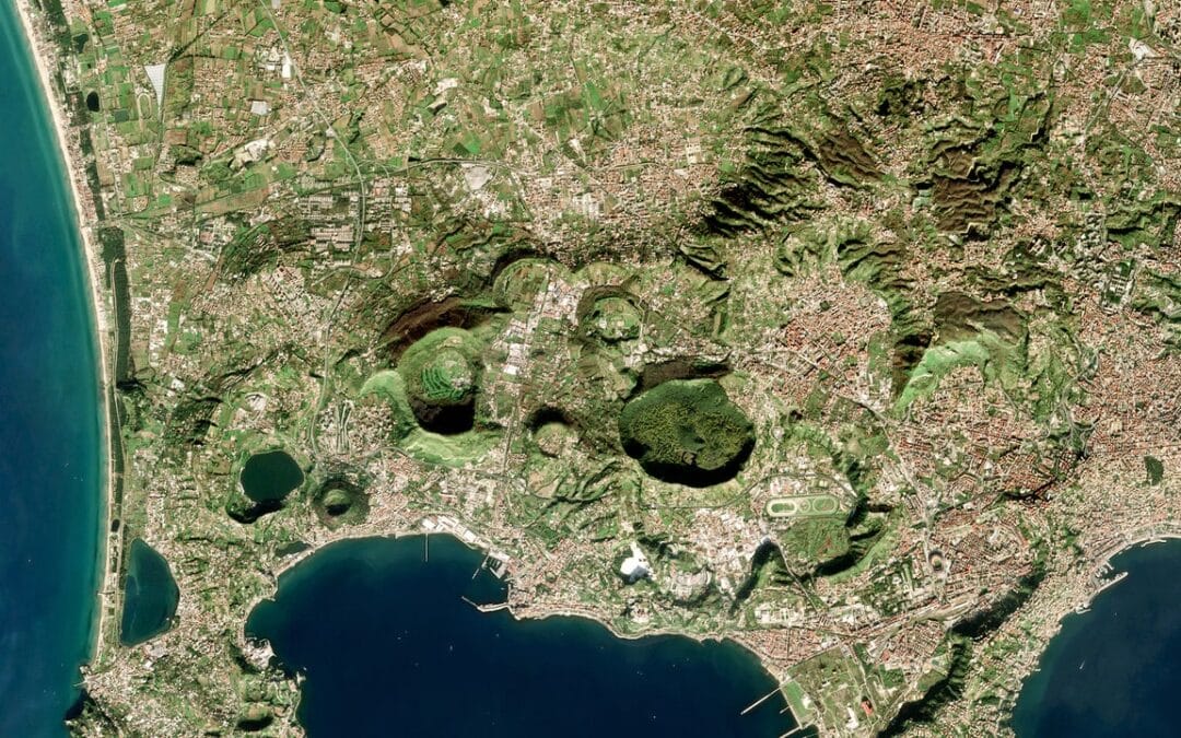 Campi Flegrei e Vesuvio sono collegati? Facciamo chiarezza sulla situazione