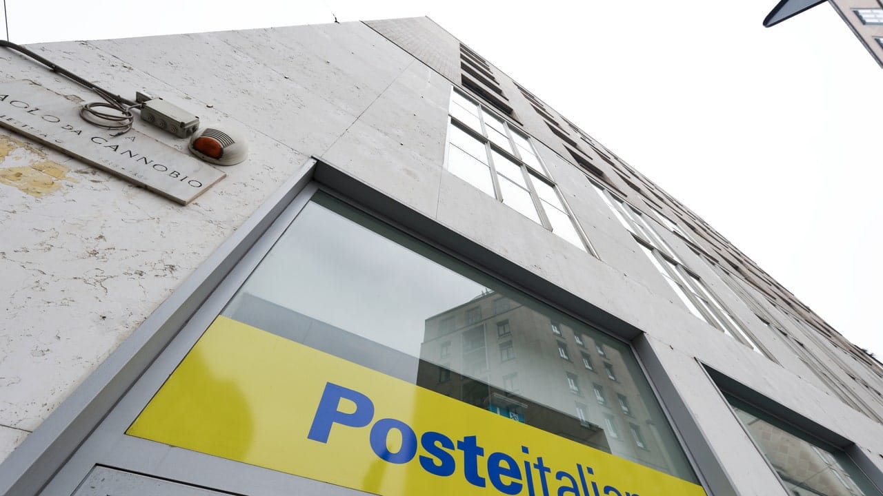 Passaporto in posta, come farlo