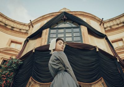 L’arte della gioia di Valeria Golino seduce Cannes con la sua antieroina libera e indomabile
