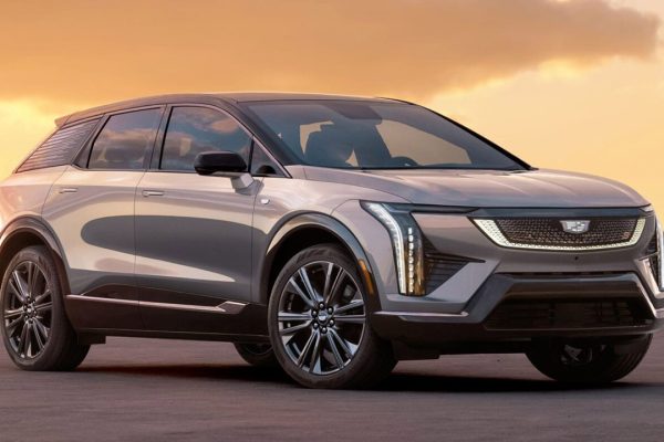 Cadillac presenta Optiq, auto elettrica per tutti i mercati, Europa compresa