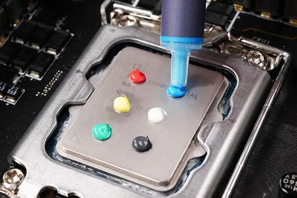 Cooler Master: la nuova pasta termica CryoFuze 5 AI sfrutta l'hype per l'intelligenza artificiale