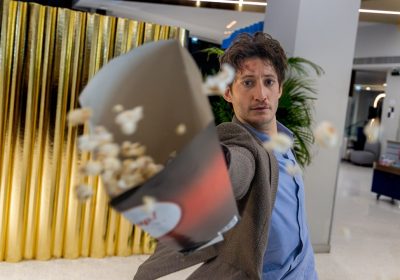 Fiasco, la serie Netflix che è l’esatto contrario del suo nome