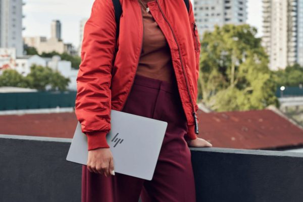 HP cambia il nome ai PC: Omni ed Elite al centro, addio a Spectre, Envy, Pavilion e Dragonfly