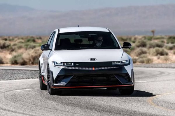 Hyundai Ioniq 5 N contro i SUV più potenti, chi la spunta? Ecco il video