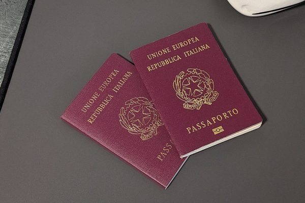 Il Passaporto si può richiedere alle Poste: servizio aperto a tutti a partire da luglio