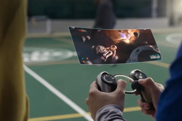 Il controller futuristico di Sony riporta alla mente il boomerang di PS3