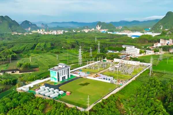 La prima centrale cinese con batteria al sodio è attiva. Può ricaricarsi in 12 minuti