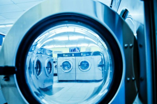 Lavatrici smart colpite da remoto permettono milioni di lavaggi gratis