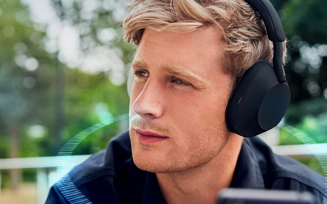 Le Sony WH-1000XM5, cuffie regine del Noise Cancelling, sono tornate al super prezzo di 272€