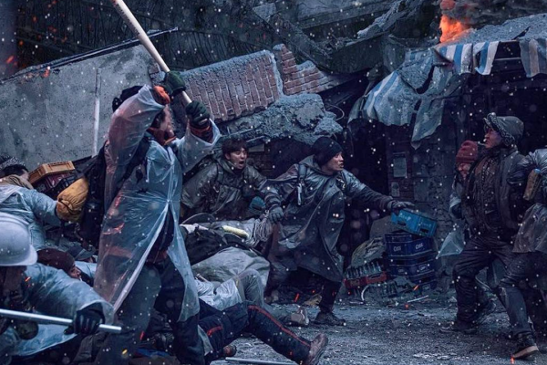 Concrete Utopia, ovvero quando Parasite incontra The Walking Dead, è il film da recuperare