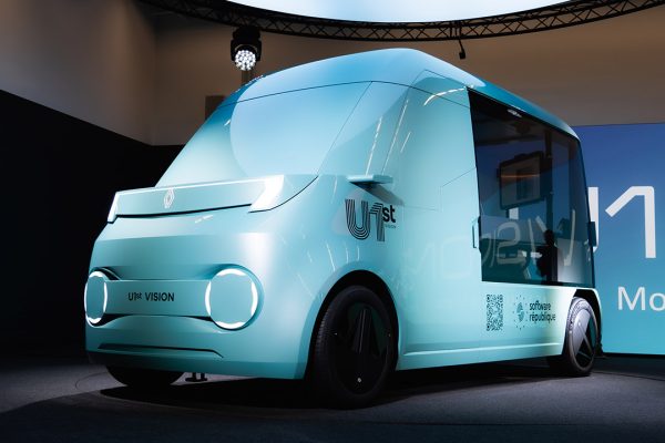 Svelata U1st Vision, la clinica mobile di Software République, su piattaforma Renault