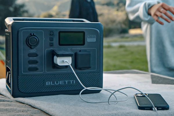 Le svendite Bluetti sono super: EB55 da 1400W di picco e 537Wh costa solo 388€! Ma occhio anche a EB3A e AC180