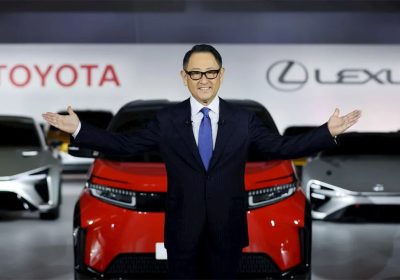 Toyota in controtendenza: mentre tutti vanno sull'elettrico, scommette su una nuova generazione di motori termici