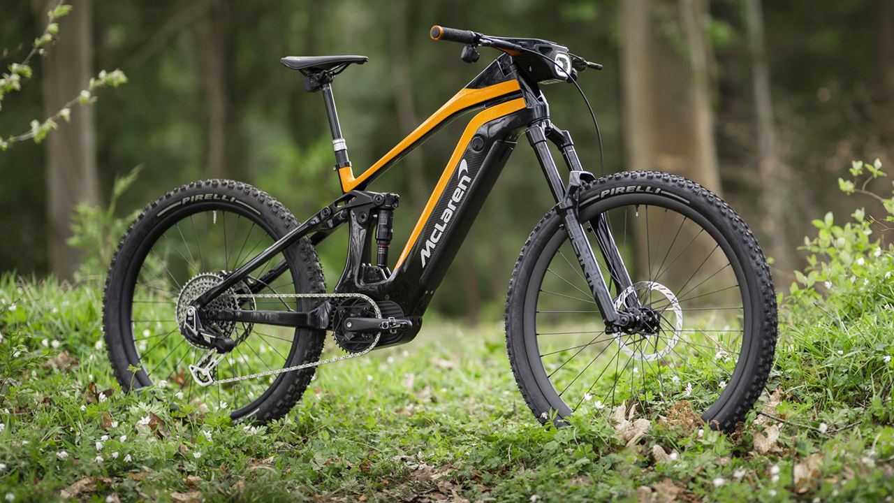 Una McLaren (quasi) per tutti: ecco le e-bike Extreme 250 e Sport 250