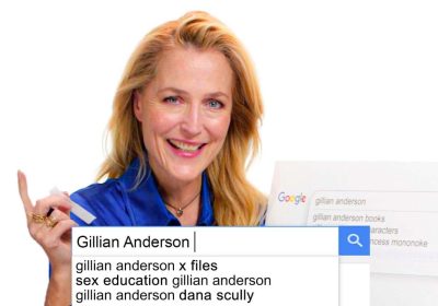 Gillian Anderson risponde alle domande più cercate sul web