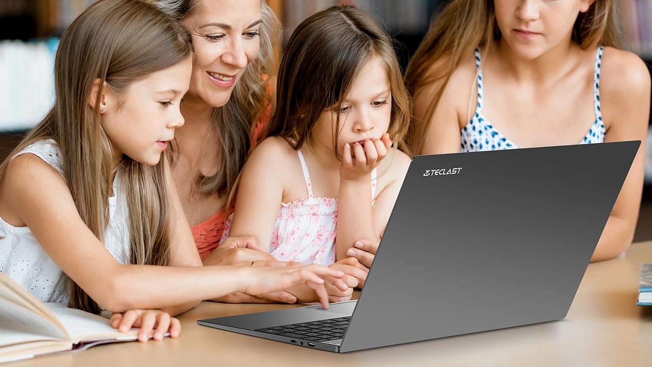 PC tuttofare low cost imperdibile: 12GB di RAM, Full HD e CPU Intel, solo 216€! Ma un altro con Core i5 e 24GB di RAM costa 429€!