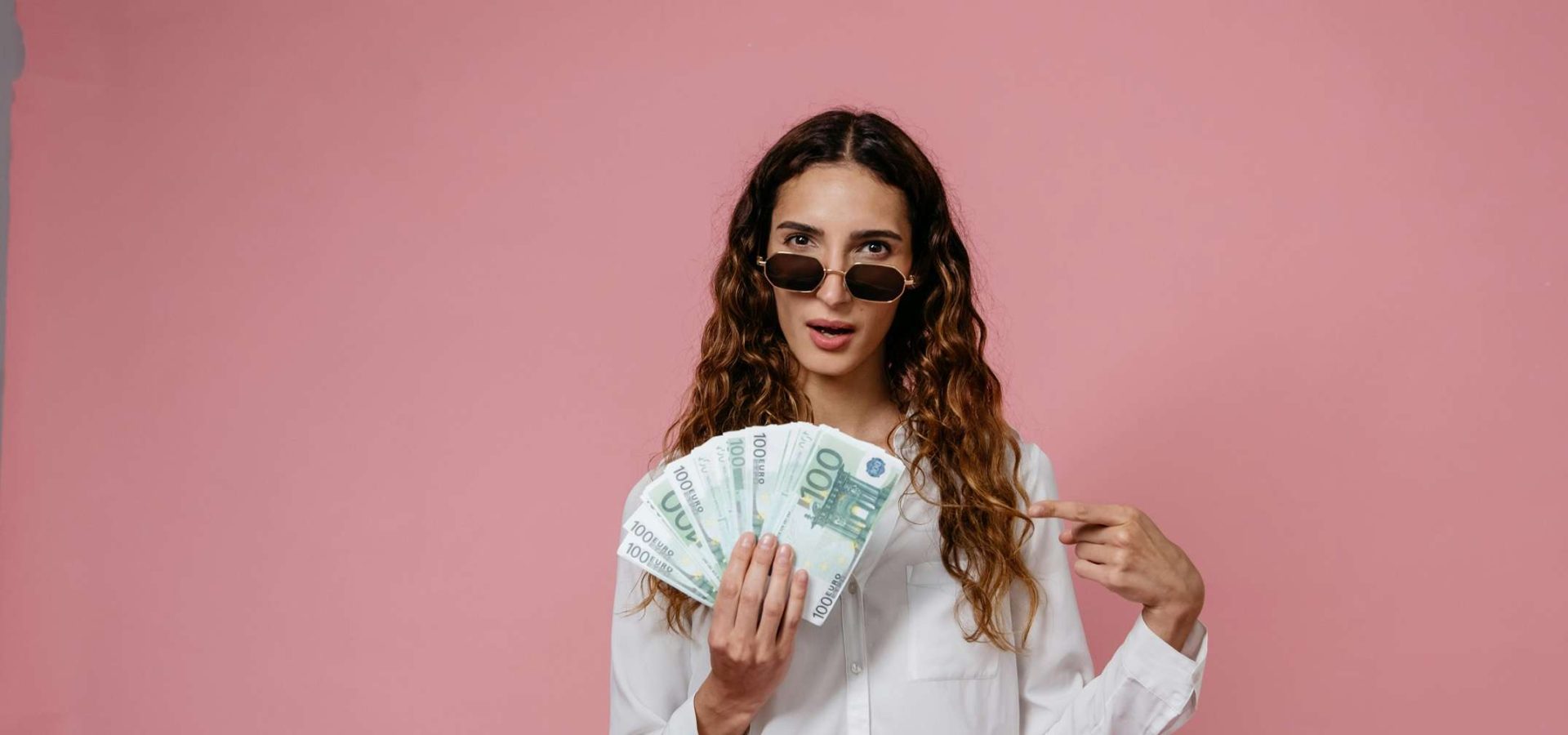 Conto a canone zero con prelievi e bonifici gratis: ora c’è Fineco