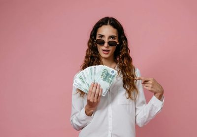 Conto a canone zero con prelievi e bonifici gratis: ora c’è Fineco