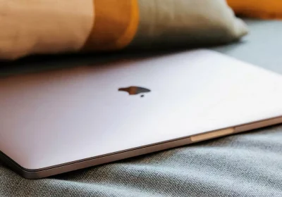 MacBook Pro OLED, primi modelli nel 2026