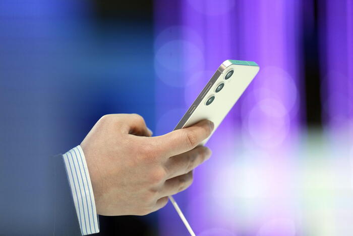 Smartphone: il mercato europeo torna in crescita dopo tre anni – Future Tech